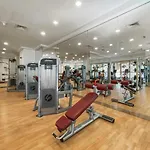 2 Bedroom Apartment Blvd Central 1 With Boulevard Views