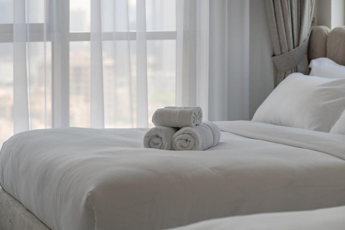 2 Bedroom Blvd 1 With Boulevard Views Dubai