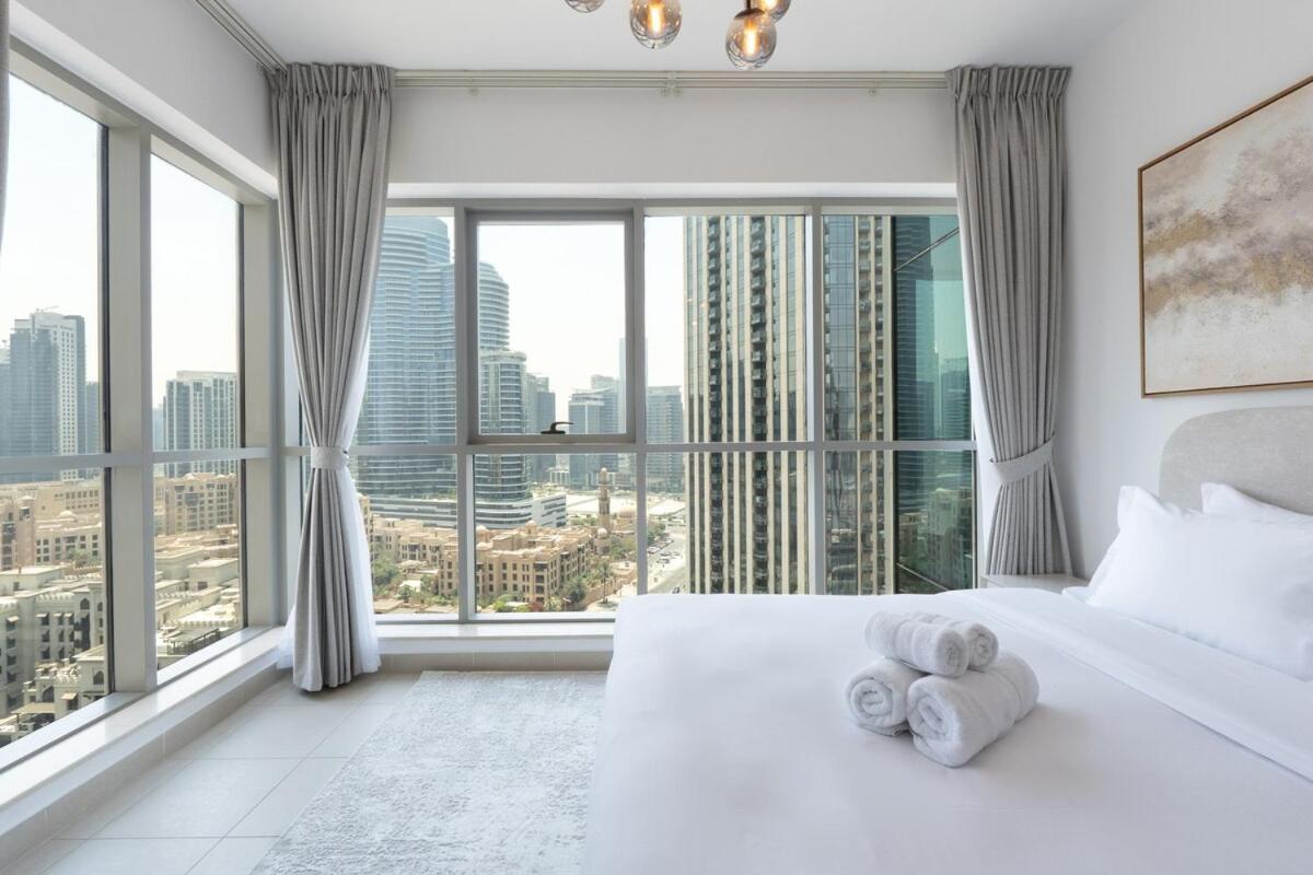 2 Bedroom Blvd 1 With Boulevard Views Apartment