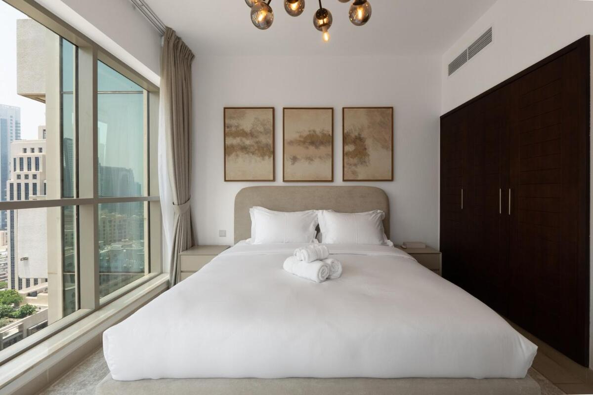 2 Bedroom Blvd 1 With Boulevard Views Apartment *